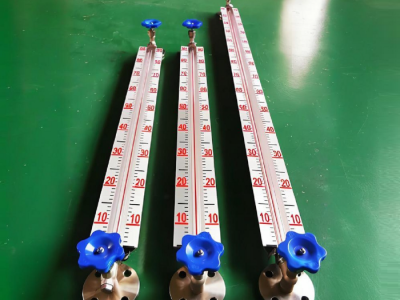 玻璃管液位计(法兰材质316不锈钢，长度1200mm) 型号:AG1.0-Ⅱ-1200库号：M410712